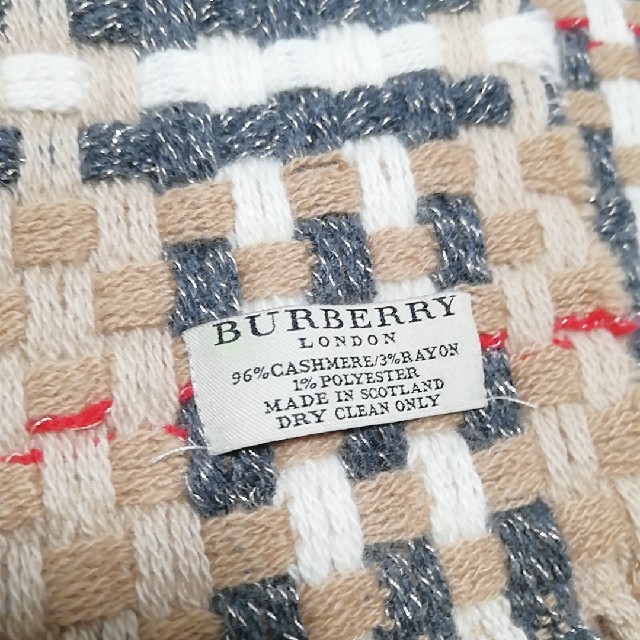 BURBERRY(バーバリー)の珍しいマフラー(バーバリー) レディースのファッション小物(マフラー/ショール)の商品写真