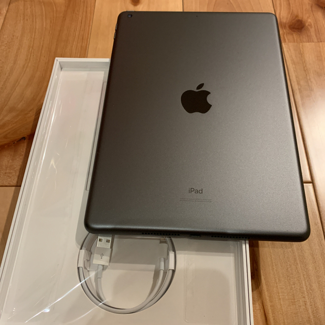 APPLE iPad 第7世代 WI-FIモデル 32GB スペースグレイ 最新発見 48.0