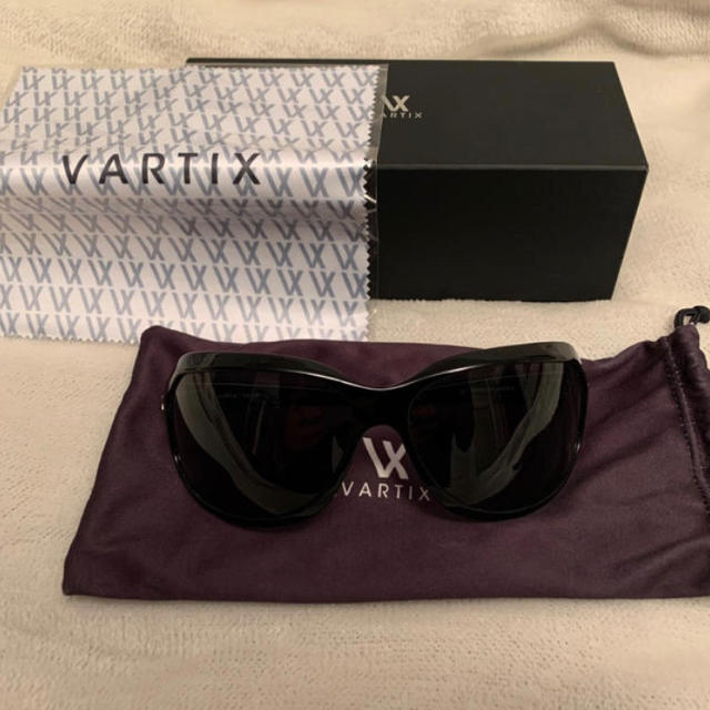 Gacktさん着用　VARTIX VX-i-01 サングラス