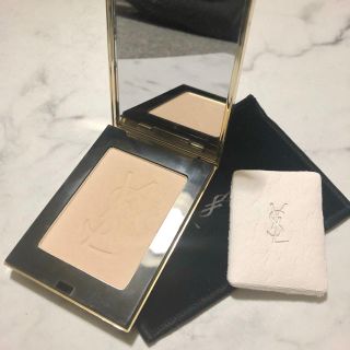 イヴサンローランボーテ(Yves Saint Laurent Beaute)のイブサンローラン ラディアントコンパクトパウダー #3 ベージュ(フェイスパウダー)