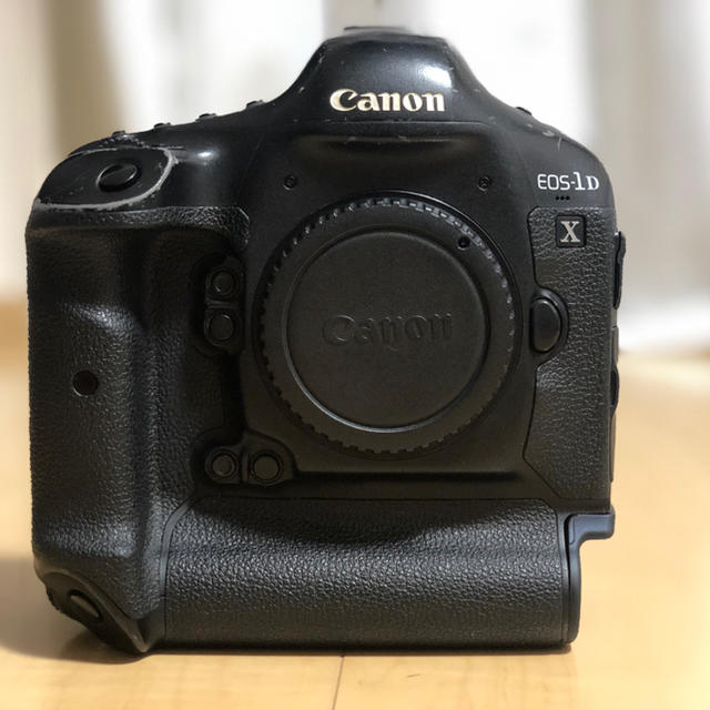 Canon EOS 1DX (8GBのCF付)のサムネイル