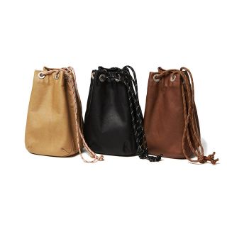 ノンネイティブ(nonnative)のhobo LEATHER DRAWSTRING nonnative バッグ(ショルダーバッグ)