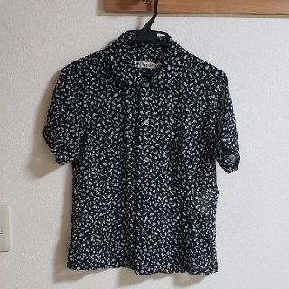 コムデギャルソン(COMME des GARCONS)のCOMME des GARCONS 　小花柄 半袖ブラウス(シャツ/ブラウス(半袖/袖なし))