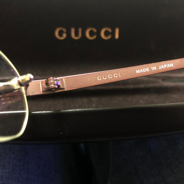 Gucci(グッチ)のGUCCI グッチ　メガネ　老眼鏡　リーディンググラス　眼鏡　レディース レディースのファッション小物(サングラス/メガネ)の商品写真