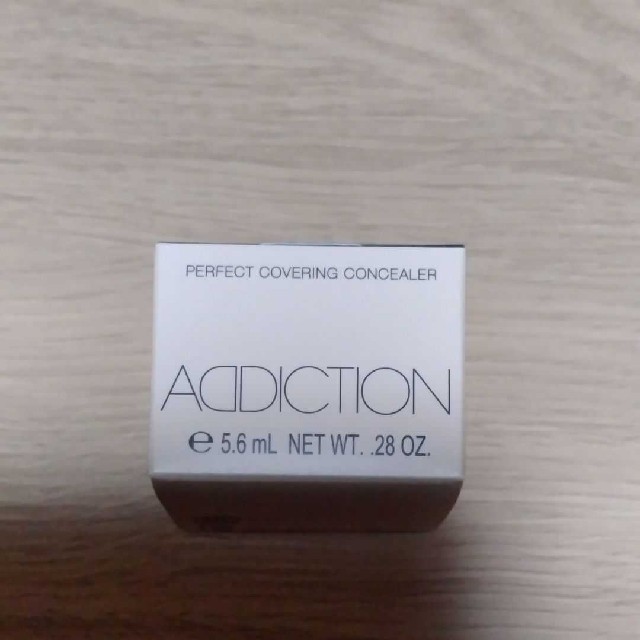 ADDICTION(アディクション)のアディクション パーフェクト カバリング コンシーラー 006 Amber 8g コスメ/美容のベースメイク/化粧品(コンシーラー)の商品写真