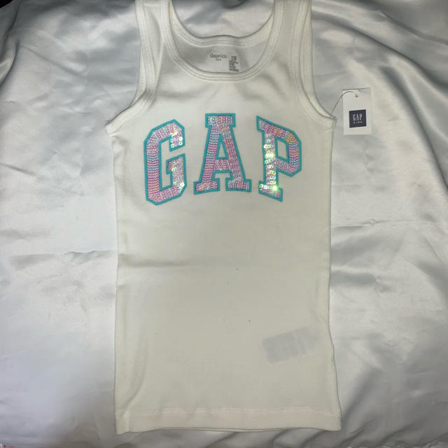 GAP(ギャップ)のgap キッズ　タンクトップ　110 新品未使用！ キッズ/ベビー/マタニティのキッズ服女の子用(90cm~)(Tシャツ/カットソー)の商品写真