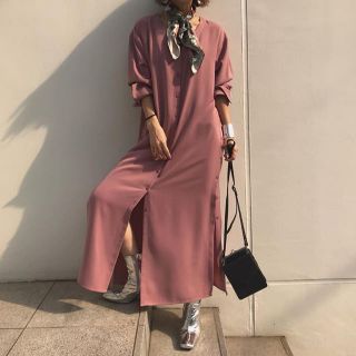 アメリヴィンテージ(Ameri VINTAGE)のHANNAH SCARF SET LONG SHIRT(ロングワンピース/マキシワンピース)