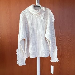 ミュベールワーク(MUVEIL WORK)のミュベール　2019AW パールが可愛いニット(ニット/セーター)