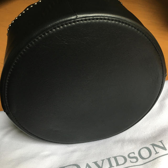 J&M DAVIDSON(ジェイアンドエムデヴィッドソン)のJ&M DAVIDSON MINI DAISY レディースのバッグ(ハンドバッグ)の商品写真