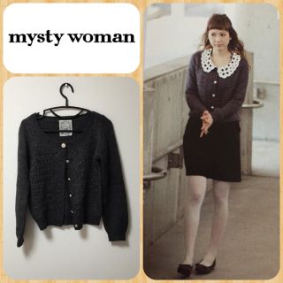 ミスティウーマン(mysty woman)の【美品】ビジューカーディガン(カーディガン)