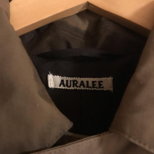 COMOLI(コモリ)の17AW AURALEE ハイカウントクロス ロングコート オリーブ 3 メンズのジャケット/アウター(ステンカラーコート)の商品写真
