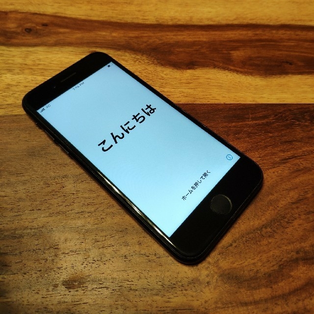 【バッテリー100％】iPhone 7 Jet Black 128 GBスマートフォン/携帯電話