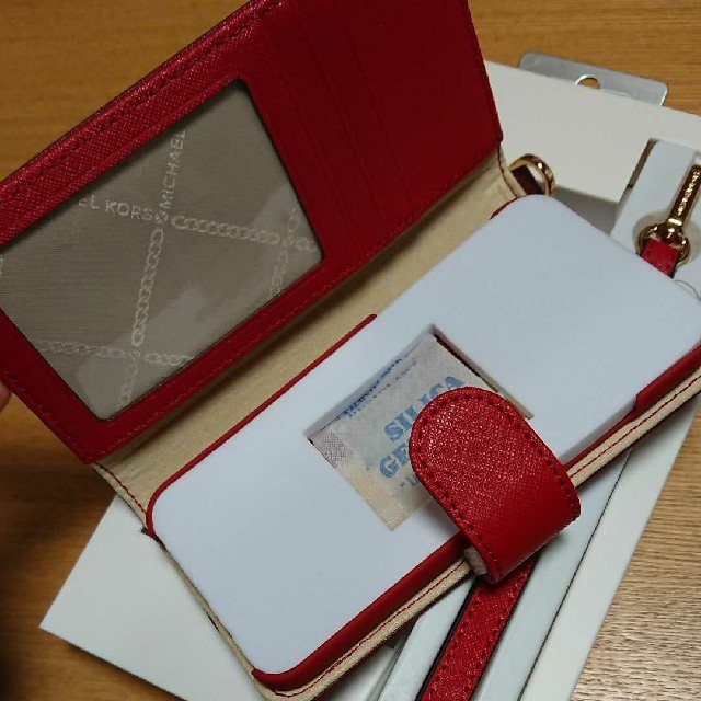 Michael Kors(マイケルコース)の新品 ⭐ MICHAEL KORS マイケルコース ⭐ iPhoneケース ⭐ スマホ/家電/カメラのスマホアクセサリー(モバイルケース/カバー)の商品写真