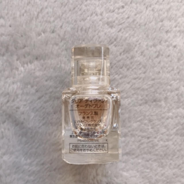 GIVENCHY(ジバンシィ)の香水　ジバンシィ ダリア ディヴァン オードトワレ 5ml コスメ/美容の香水(香水(女性用))の商品写真