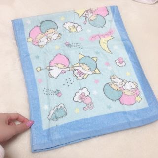 サンリオ(サンリオ)の𓊆 新品キキララフェイスタオル 𓊇 (タオル/バス用品)