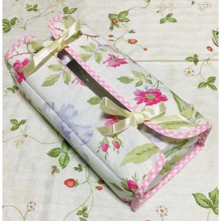 ローラアシュレイ(LAURA ASHLEY)の新品◆ローラ アシュレイ◆ティッシュボックスカバー◆希少◆エミール／ピンク(ティッシュボックス)