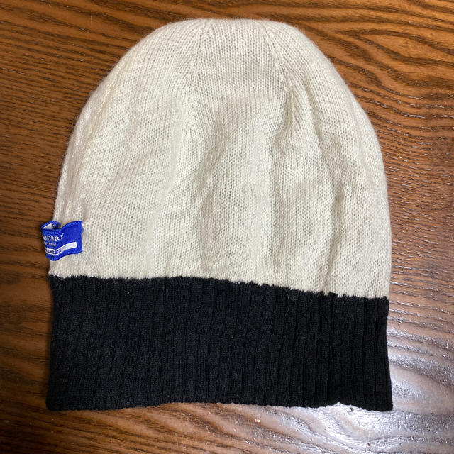 BURBERRY BLUE LABEL(バーバリーブルーレーベル)のバーバリーブルーレーベル　ニット帽 レディースの帽子(ニット帽/ビーニー)の商品写真