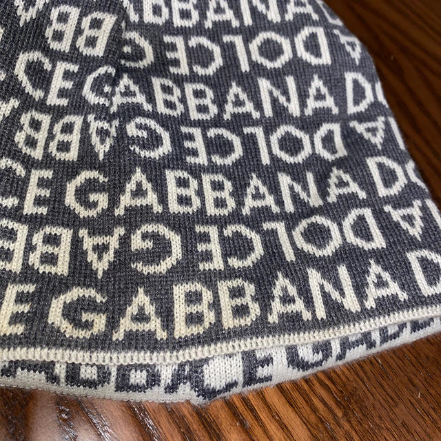 DOLCE&GABBANA(ドルチェアンドガッバーナ)のドルチェ&ガッバーナ　ニット帽 メンズの帽子(ニット帽/ビーニー)の商品写真