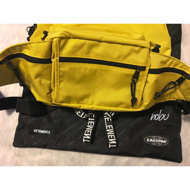 EASTPAK(イーストパック)の新品【 VETEMENTS × EASTPAK 】バックパック ヴェトモン メンズのバッグ(バッグパック/リュック)の商品写真