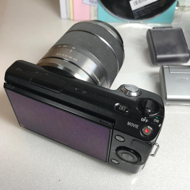 SONY(ソニー)の同梱専用Sony NEX-5 18-55mmズームレンズキット スマホ/家電/カメラのカメラ(ミラーレス一眼)の商品写真