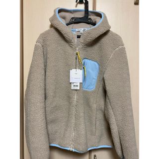 ユニクロ(UNIQLO)のユニクロ　ボアフリース　フルジップパーカーM 未使用品(パーカー)