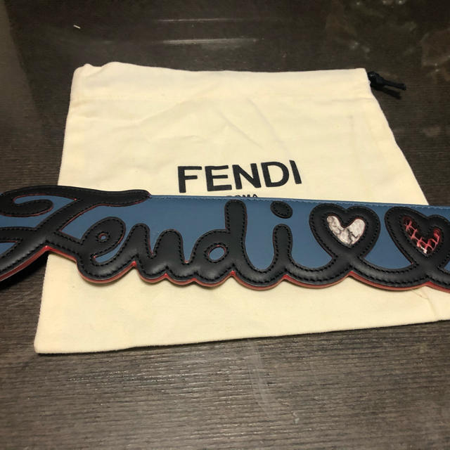 FENDI(フェンディ)のははさま専用　フェンディ   ストラップユー　ロング　 レディースのファッション小物(その他)の商品写真