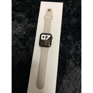 アップルウォッチ(Apple Watch)のApple watch series4 ゴールドステンレス　44mm(腕時計(デジタル))