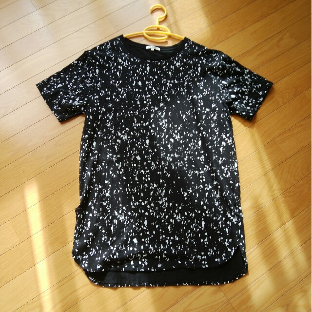 BROWNY(ブラウニー)のBROWNY 黒　柄　Tシャツ メンズのトップス(Tシャツ/カットソー(半袖/袖なし))の商品写真