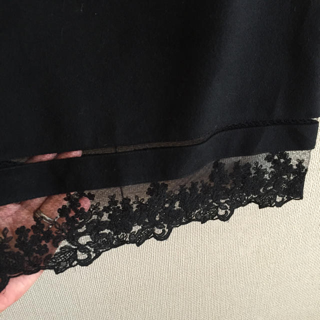 ANNA MOLINARI(アンナモリナーリ)のアンナモリナーリ♡黒のレーシースカート レディースのスカート(ひざ丈スカート)の商品写真