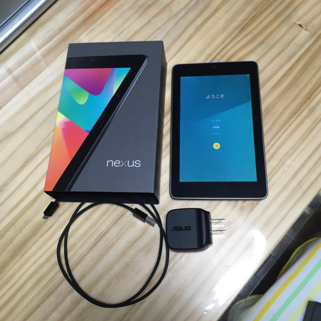 ASUS(エイスース)のNEXUS7 32GB★Wi-Fi専用 スマホ/家電/カメラのPC/タブレット(タブレット)の商品写真