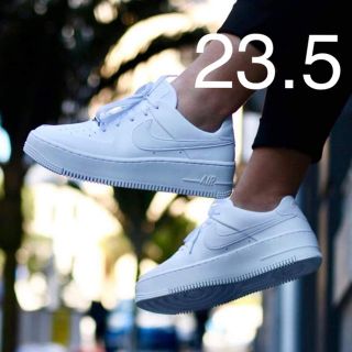 NIKE - 23.5㎝ NIKE AIRFORCE 1 セージ LOW ホワイト 厚底4cmの通販 by