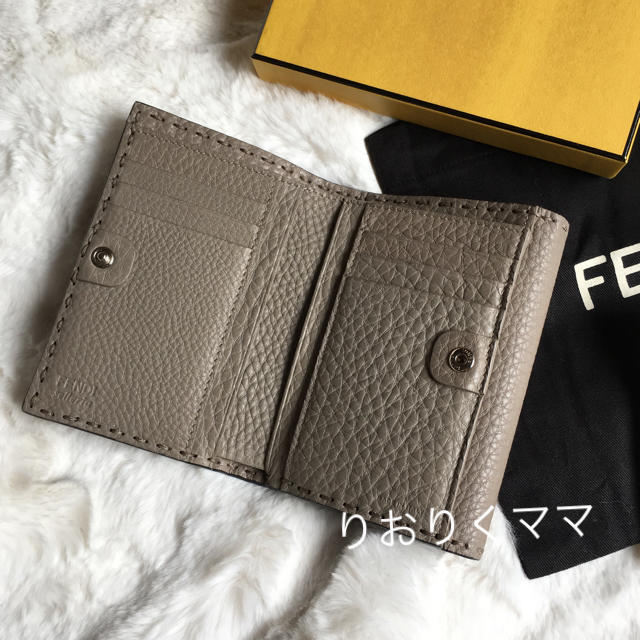 FENDI(フェンディ)の美品 フェンディ ピーカブー セレリア ミディアム ウォレット レディースのファッション小物(財布)の商品写真