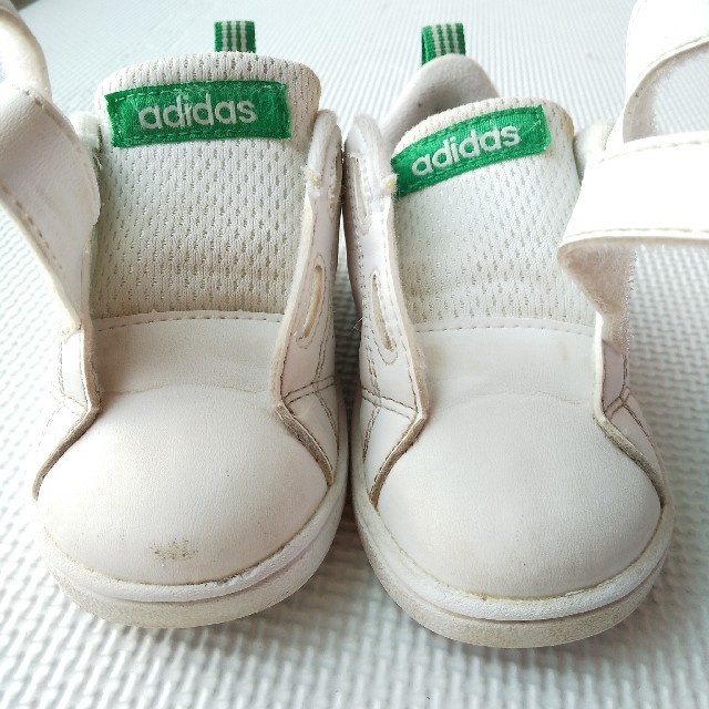 adidas(アディダス)のadidas ベビースニーカー 13cm  キッズ/ベビー/マタニティのベビー靴/シューズ(~14cm)(スニーカー)の商品写真