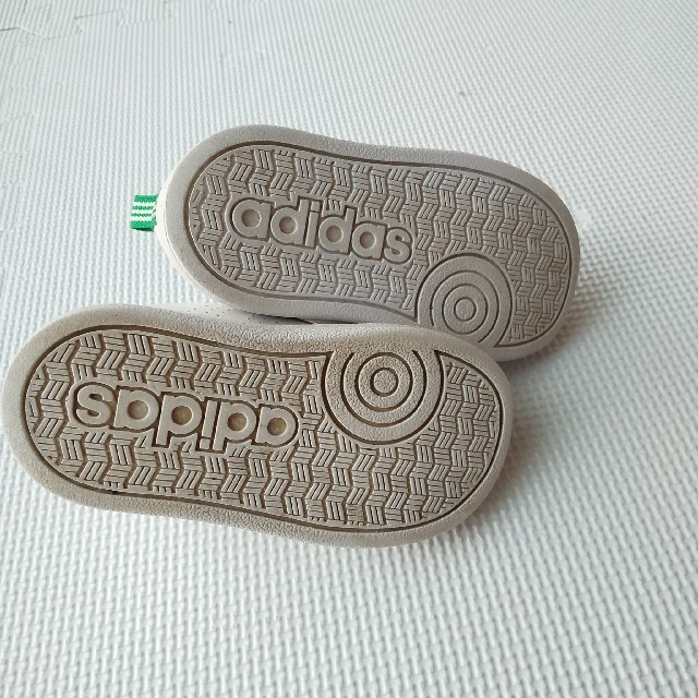 adidas(アディダス)のadidas ベビースニーカー 13cm  キッズ/ベビー/マタニティのベビー靴/シューズ(~14cm)(スニーカー)の商品写真