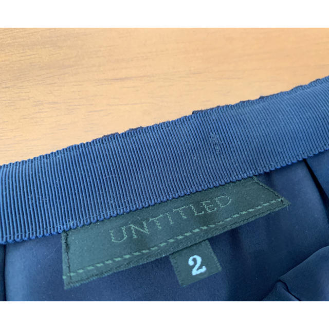 UNTITLED(アンタイトル)のUNTITLED ひざ丈スカート　サイズ２ レディースのスカート(ひざ丈スカート)の商品写真