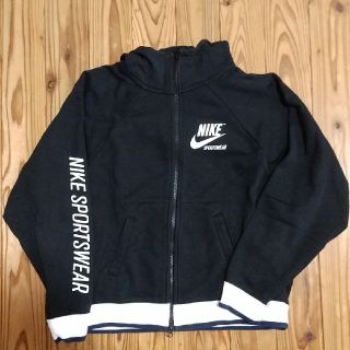 ナイキ(NIKE)のNIKEパーカー(パーカー)