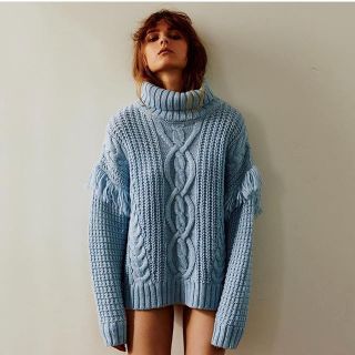 マウジー(moussy)のmoussy フリンジ ケーブル ニット ブルー マウジー(ニット/セーター)