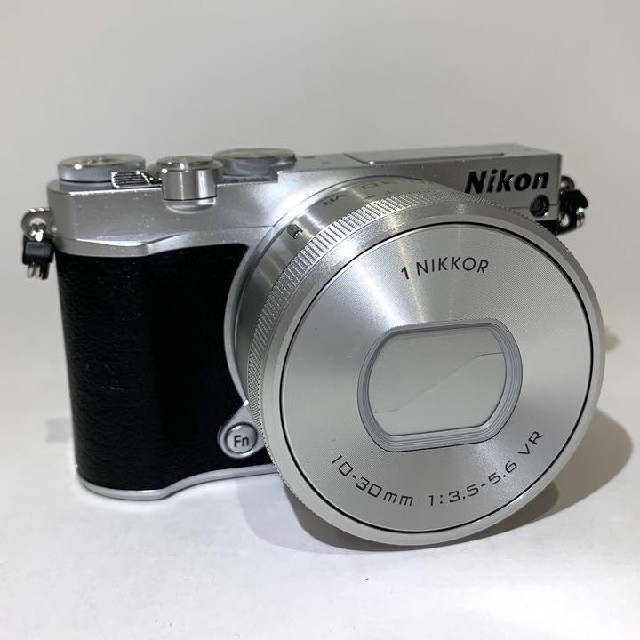 Nikon 1J5 ミラーレス一眼カメラ
