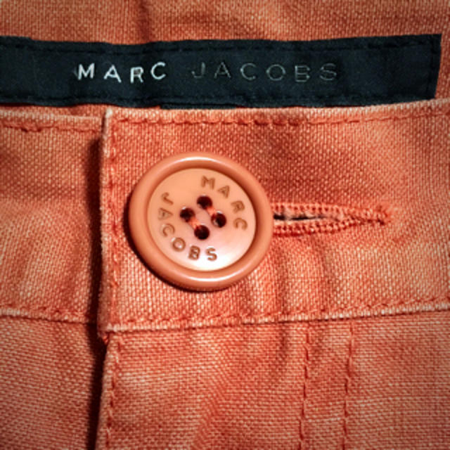 MARC JACOBS(マークジェイコブス)の送料込 マークジェイコブス デニム大きめ レディースのパンツ(デニム/ジーンズ)の商品写真