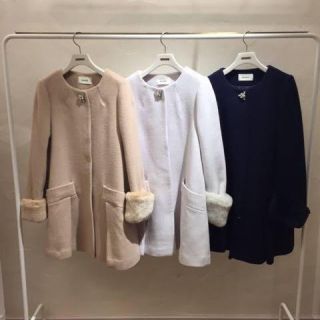 SNIDEL(ビジュー ・ 毛皮/ファーコート)のフリマアイテム一覧 SNIDEL(ビジュー ・ 毛皮/ファーコート)のフリマアイテム一覧