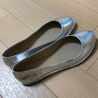 ザラ(ZARA)のジヨン様専用　ZARA  バレエシューズ　シルバー　37(バレエシューズ)