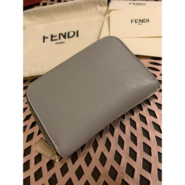 FENDI ミニウォレット　コインケース