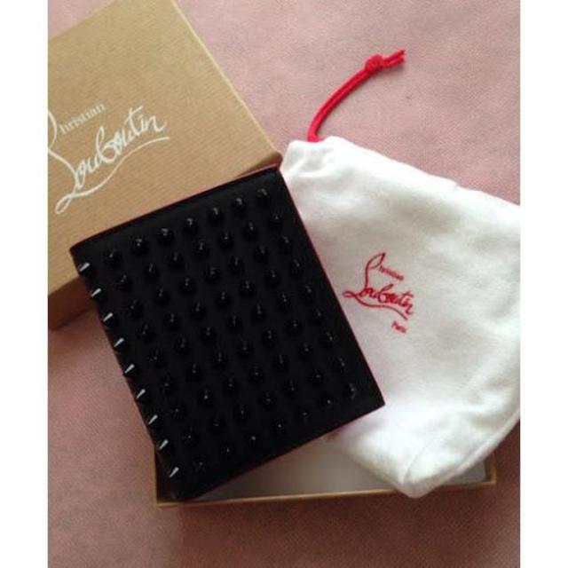 柄無地Christian Louboutin 無地 二つ折り財布