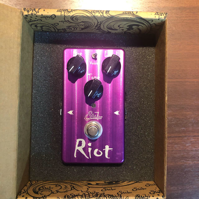 箱付】suhr/Riot Distortion ライオット エフェクター - エフェクター