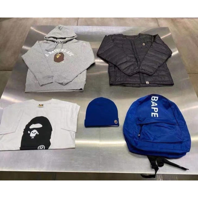 A BATHING APE(アベイシングエイプ)のアベイシングエイプ  2020 福袋　5点セット　新品　XXL メンズのジャケット/アウター(ダウンジャケット)の商品写真