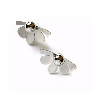 ロンハーマン(Ron Herman)のMetal flower silver pierce No.268(ピアス)