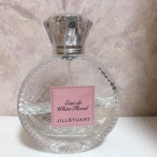 ジルスチュアート(JILLSTUART)のジルスチュアート ホワイトフローラル(香水(女性用))