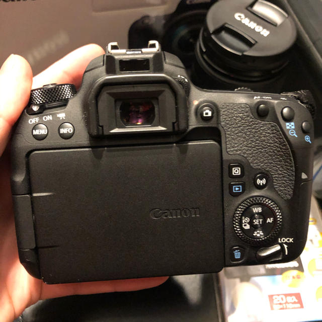 Canon(キヤノン)のEOS 9000D スマホ/家電/カメラのカメラ(デジタル一眼)の商品写真