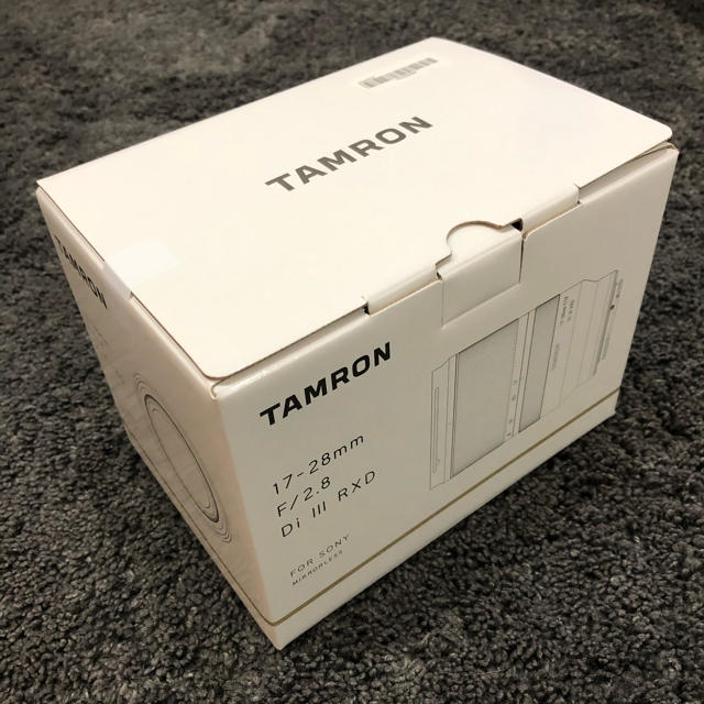 TAMRON 17-28mm F/2.8 Di III RXD A046