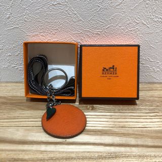 エルメス(Hermes)のエルメスキーホルダー　オレンジ(キーホルダー)